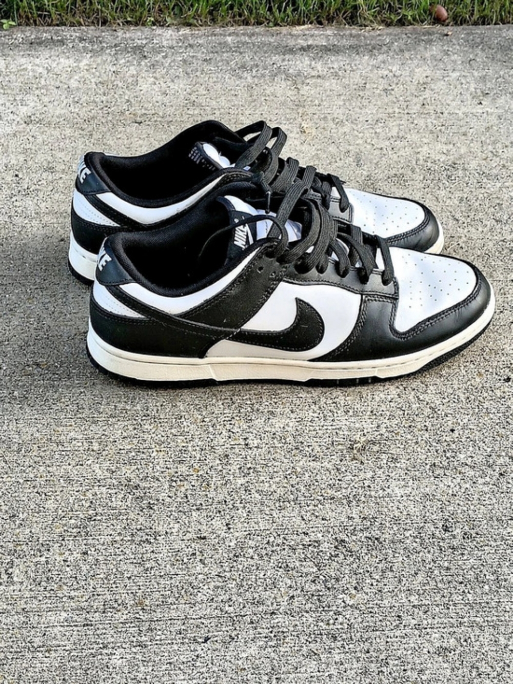 Nike Dunk Low Retro White Black Panda Sneakers Size US 11 Black & White
